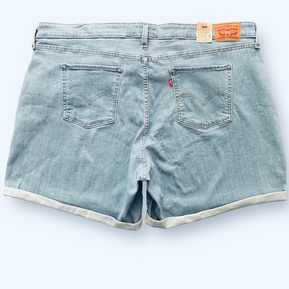 Levi’s Mid Length New Jean Shorts 24W Light-Medium Wash Denim Plus Size - Picture 2 of 9